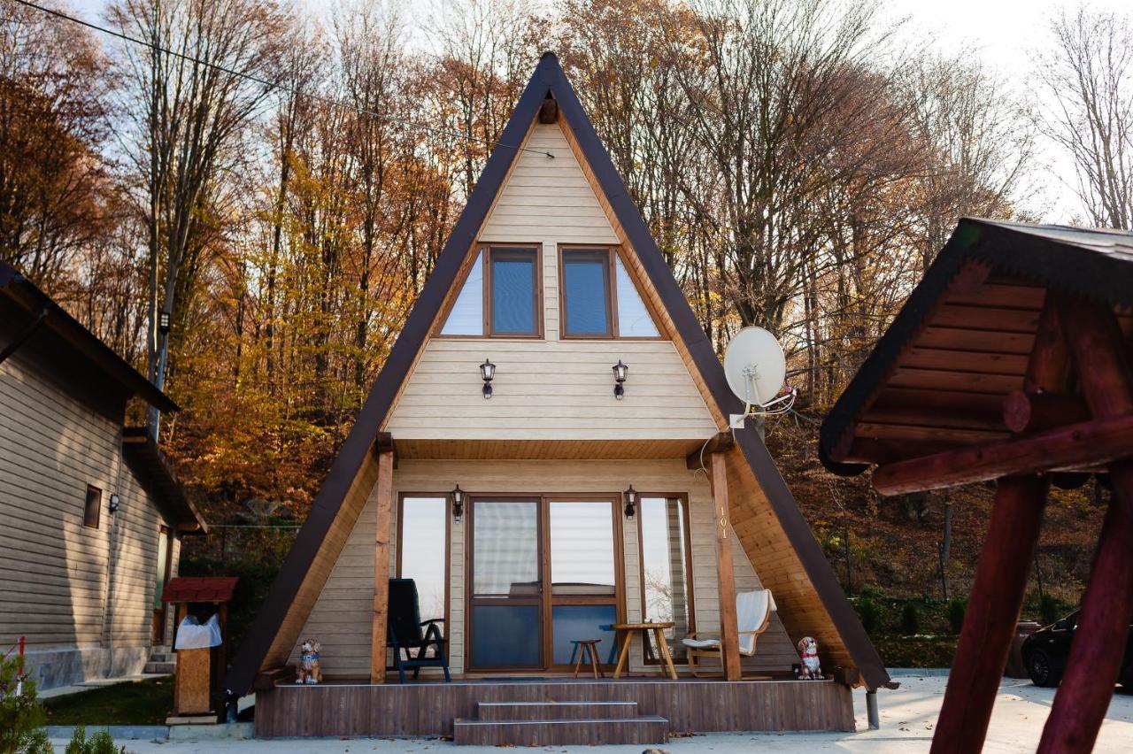 Apartmán La Maria Si Ioana Curtea de Argeş Exteriér fotografie