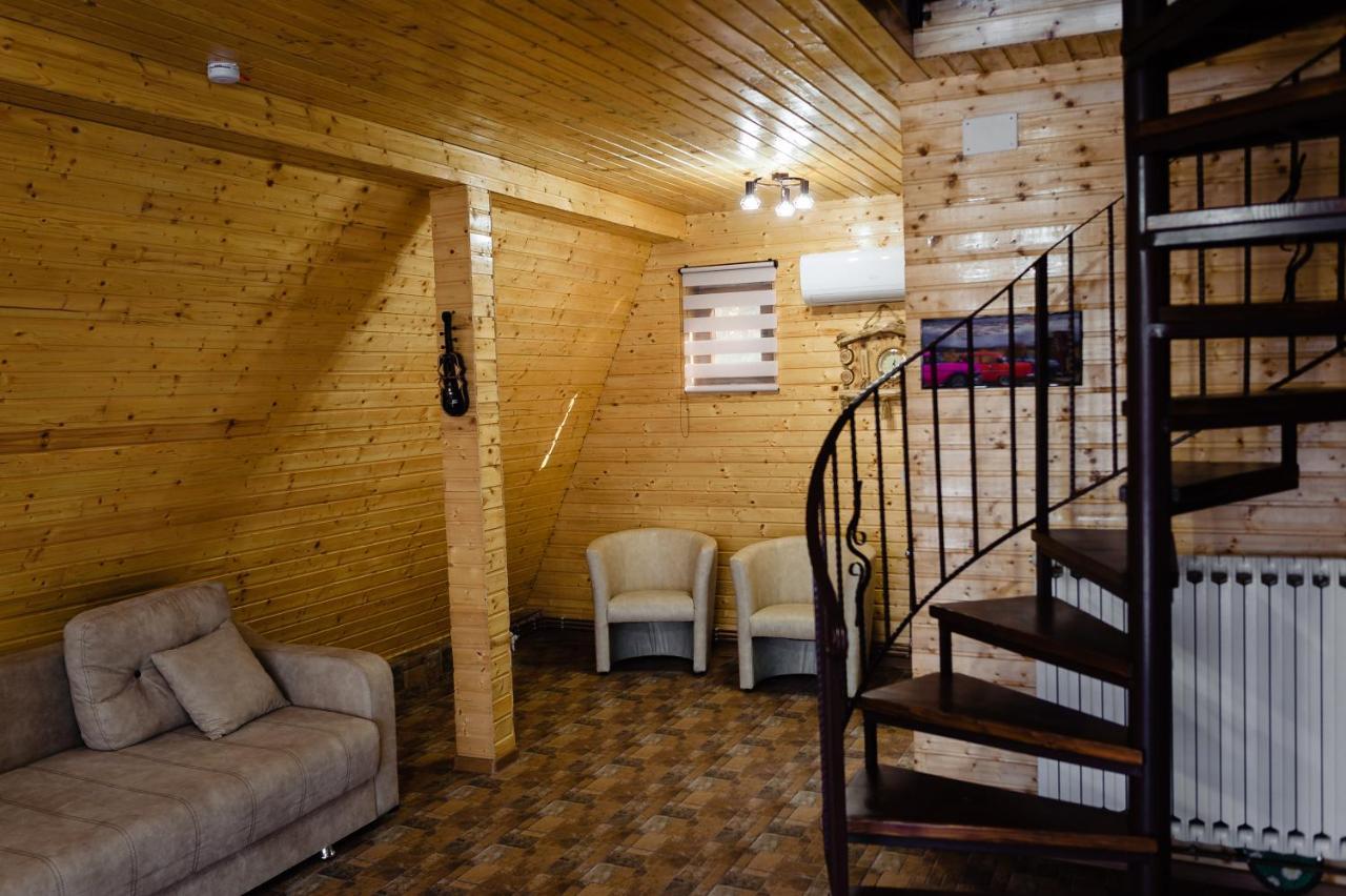 Apartmán La Maria Si Ioana Curtea de Argeş Exteriér fotografie