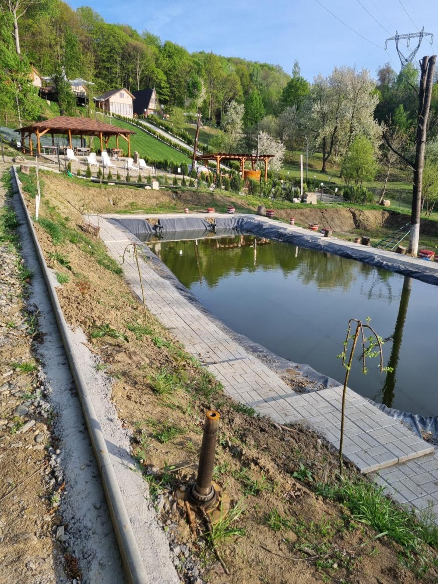 Apartmán La Maria Si Ioana Curtea de Argeş Exteriér fotografie