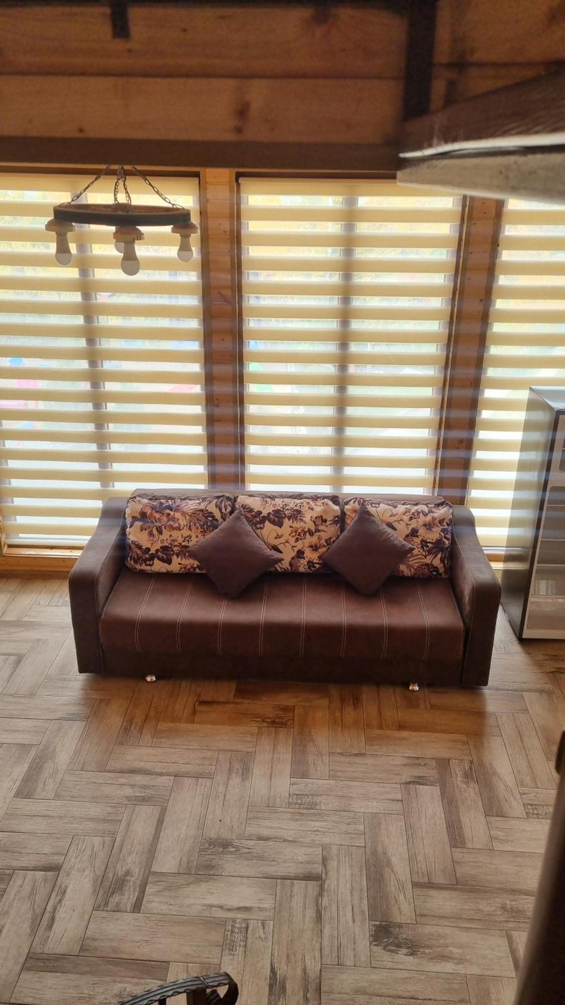 Apartmán La Maria Si Ioana Curtea de Argeş Exteriér fotografie